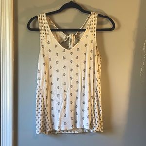 old navy tank top